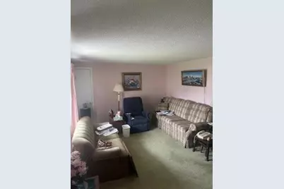 44 Maebeth St, Springfield, MA 01119 - Photo 4