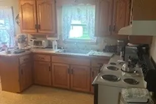 44 Maebeth St, Springfield, MA 01119 - Photo 12