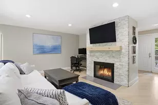 19 Bradley Ln, Westford, MA 01886 - Photo 4