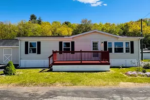 93 Grochmal Ave, Springfield, MA 01150 - Photo 2