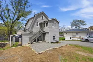300 Lynn St, Peabody, MA 01960 - Photo 42
