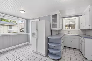 300 Lynn St, Peabody, MA 01960 - Photo 10