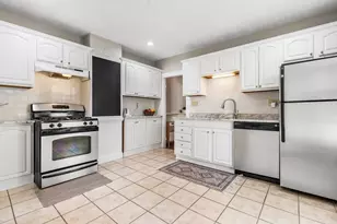 27 Prescott St, Somerville, MA 02143 - Photo 8