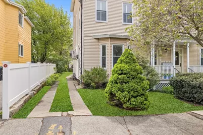 27 Prescott St #1, Somerville, MA 02143 - Photo 1