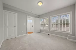492 Cabot St, Beverly, MA 01915 - Photo 18