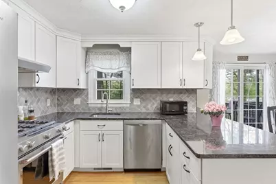 200 Wellman Ave #1, Chelmsford, MA 01863 - Photo 2