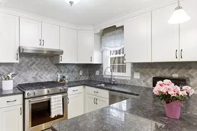 200 Wellman Ave #1, Chelmsford, MA 01863 - Photo 4