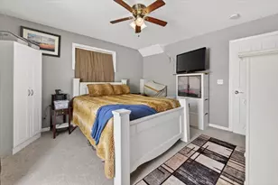 8 Alsop St, Fall River, MA 02723 - Photo 18
