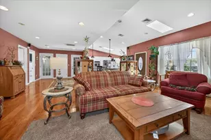 8 Alsop St, Fall River, MA 02723 - Photo 16