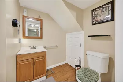 8 Alsop St, Fall River, MA 02723 - Photo 28