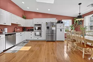 8 Alsop St, Fall River, MA 02723 - Photo 10