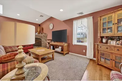 8 Alsop St, Fall River, MA 02723 - Photo 14