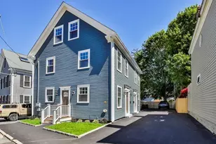 25 Carter St, Newburyport, MA 01950 - Photo 1