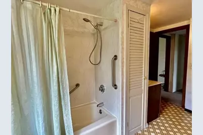 13 Florence St, Chicopee, MA 01013 - Photo 30