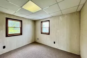 13 Florence St, Chicopee, MA 01013 - Photo 26
