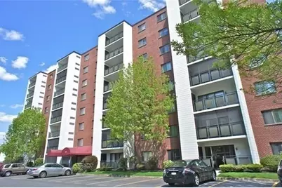 28 9th St #805, Medford, MA 02155 - Photo 4