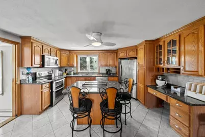 339 Passaconaway Dr, Dracut, MA 01826 - Photo 4