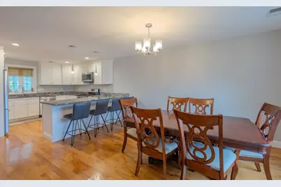 39 Hayward St #9, Braintree, MA 02184 - Photo 4