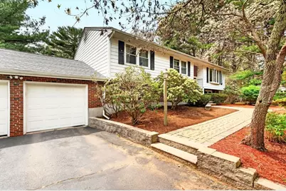 306 Franklin St, Mansfield, MA 02048 - Photo 2
