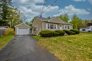 29 Birchwood Rd, Southwick, MA 01077 - Photo 2