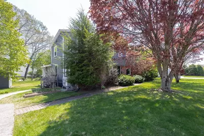 32 Smith Ave, Newton, MA 02465 - Photo 2