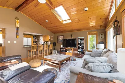 32 Smith Ave, Newton, MA 02465 - Photo 4