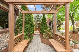 87 Gorham St, Chelmsford, MA 01824 - Photo 4