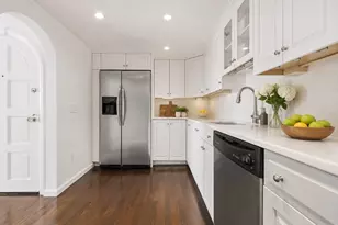 124 Beacon St, Boston, MA 02116 - Photo 8
