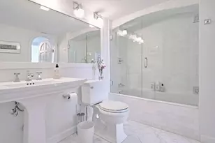 124 Beacon St, Boston, MA 02116 - Photo 10
