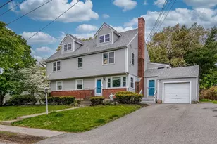 137 Eleanor Dr, Braintree, MA 02184 - Photo 2