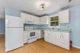 137 Eleanor Dr, Braintree, MA 02184 - Photo 18