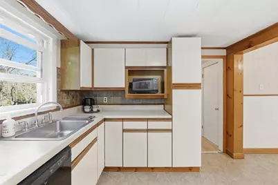 123 Wilson Ave, Athol, MA 01331 - Photo 14