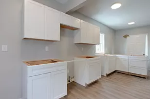 3 Williams St, Pepperell, MA 01463 - Photo 4