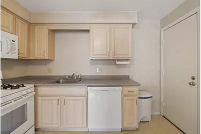 90 Beacon #12, Lawrence, MA 01843 - Photo 26