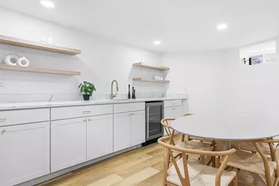 52 Park St, Boston, MA 02132 - Photo 36