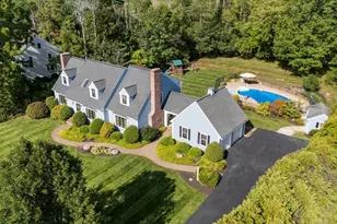 15 Knollcrest Dr, Andover, MA 01810 - Photo 2