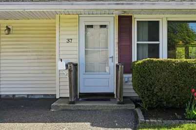 37 Princeton St, Danvers, MA 01923 - Photo 4