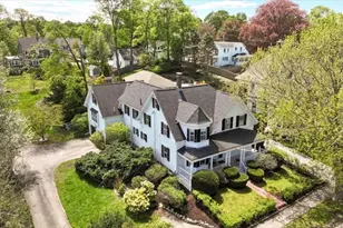 18 Cottage St, Hingham, MA 02043 - Photo 2