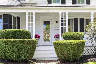 18 Cottage St, Hingham, MA 02043 - Photo 4