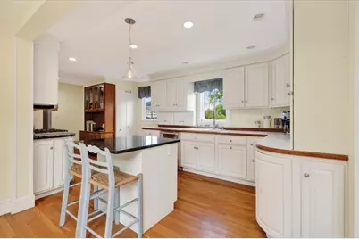 18 Cottage Street, Hingham, MA 02043 - Photo 14