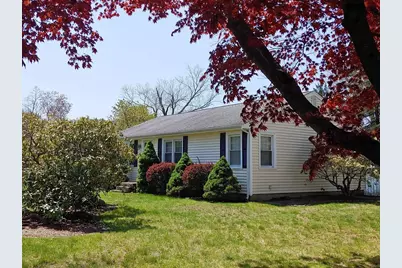 39 Elvira St, Bellingham, MA 02019 - Photo 4