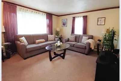 39 Elvira St, Bellingham, MA 02019 - Photo 10