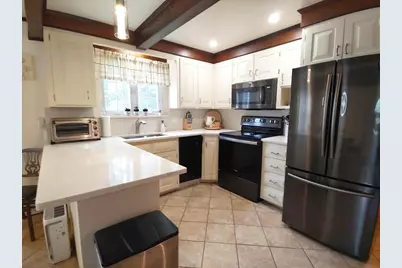 39 Elvira St, Bellingham, MA 02019 - Photo 8