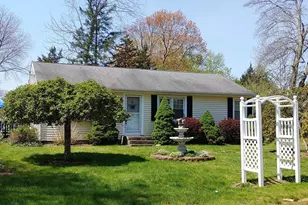 39 Elvira St, Bellingham, MA 02019 - Photo 2