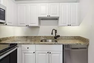 65 Glen Rd, Brookline, MA 02445 - Photo 14