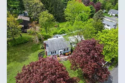 9 Macdonald Circle, Walpole, MA 02081 - Photo 2