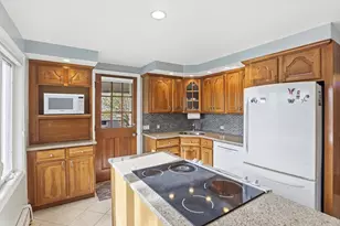 115 Collincote St, Stoneham, MA 02180 - Photo 10