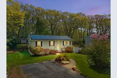 20 Ascension St, Blackstone, MA 01504 - Photo 2