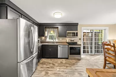 20 Ascension St, Blackstone, MA 01504 - Photo 14