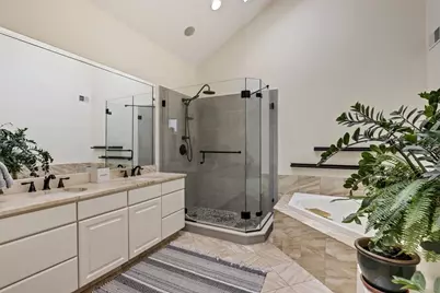 13 Essex St #2, Lynn, MA 01902 - Photo 18